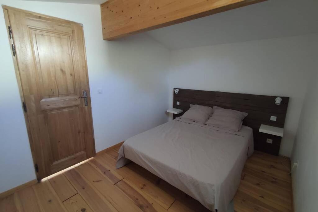 Logement Tout Confort Au Calme Entre Saint Tropez Et Les Gorges Du Verdon Le Thoronet Bagian luar foto